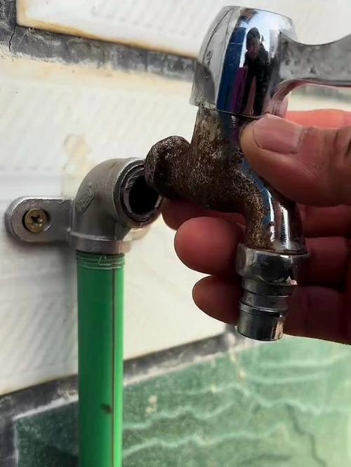 水龙头断丝取出方法视频缩略图