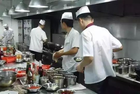 厨师包厨房赚钱吗游戏截图