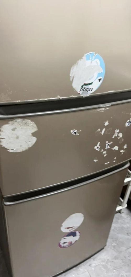 行李箱的贴纸怎么去除干净缩略图