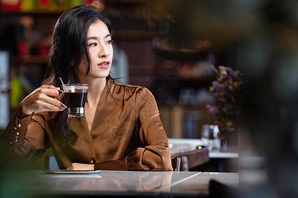 女人发一杯咖啡暗示什么意思缩略图