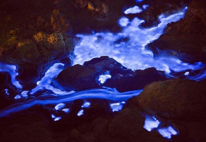 印尼火山蓝色岩浆图标