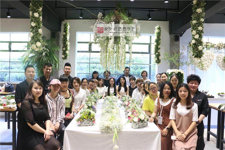 鲜花花艺培训学校游戏截图