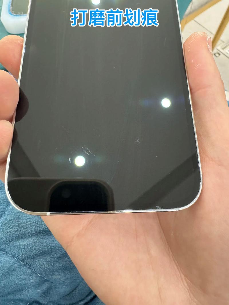 手机屏幕都是划痕可以修复吗缩略图