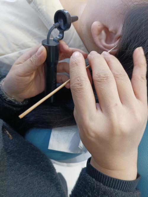 耳机里面的线断了怎么接才能使用