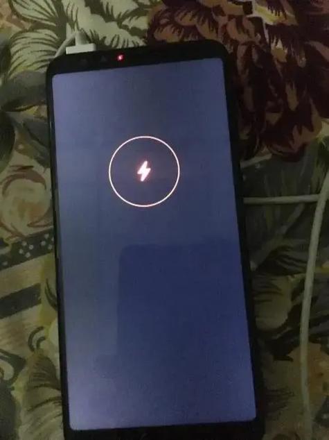 华为荣耀8x开不了机缩略图