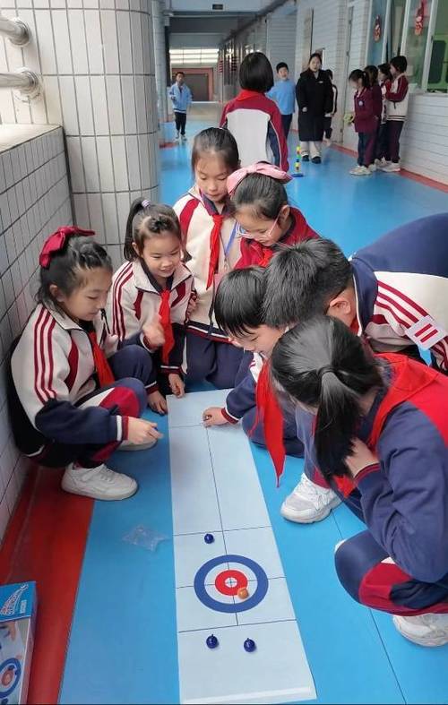 教室学生游戏互动环节的游戏缩略图