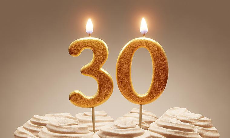 三十二岁生日蛋糕蜡烛缩略图