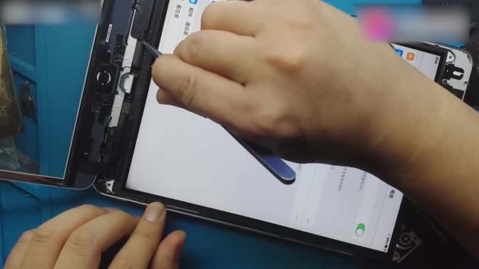 ipad触摸屏乱跳
