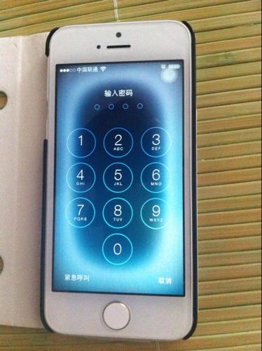 iphone屏幕漏白光缩略图