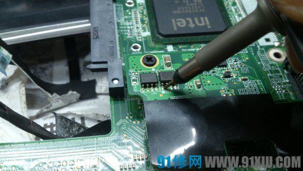 联想Y450不兼容导致断电关机缩略图