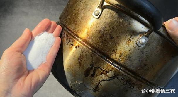 不锈钢锅烧焦烧黑了怎么清洗