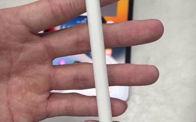 苹果二代笔充电口接触不良怎么办缩略图