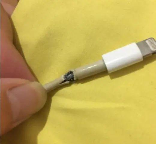 官网买的苹果手机数据线坏了怎么办缩略图