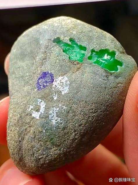八大场口翡翠原石特征及特点图标
