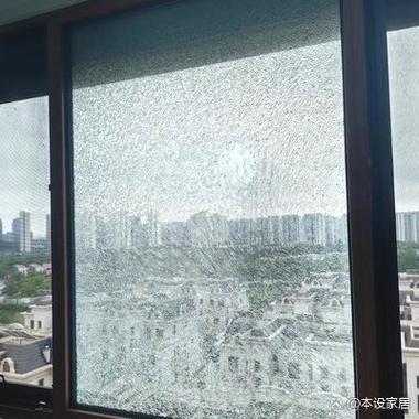 窗户玻璃裂了条缝怎么办图标