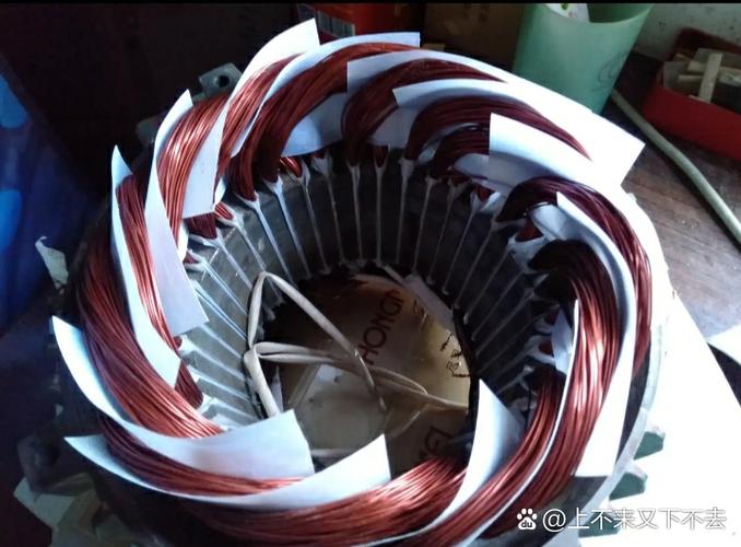 漆包线绕成的矩形线圈原理