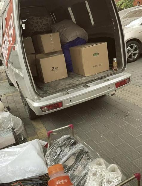 搬家找货拉拉便宜还是搬家公司便宜