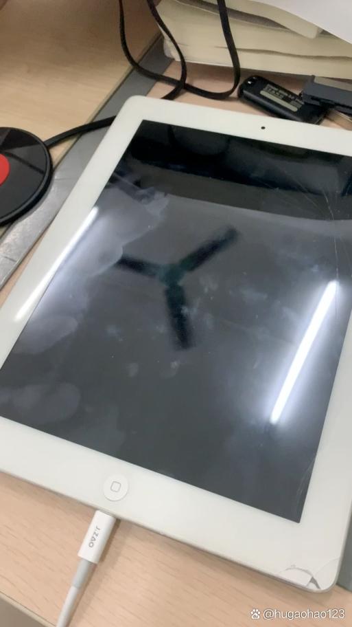ipad经常黑屏中间转圈游戏截图