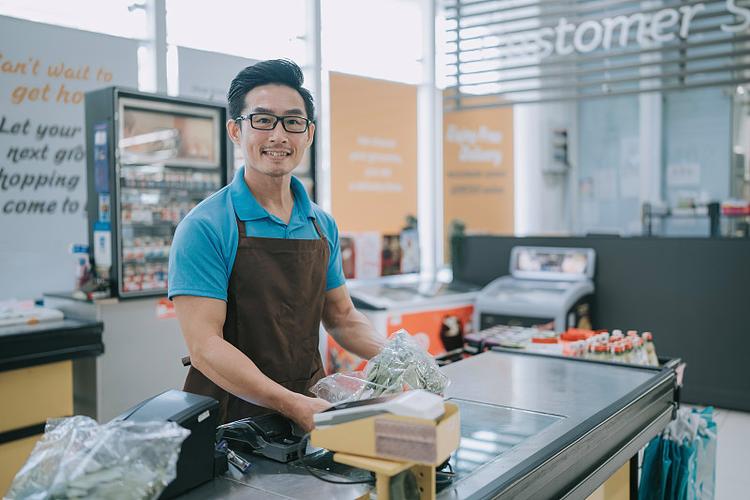 小便利店收银员好做吗缩略图