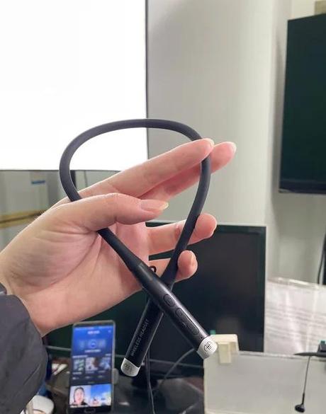无线蓝牙耳机可以连接声卡吗游戏截图
