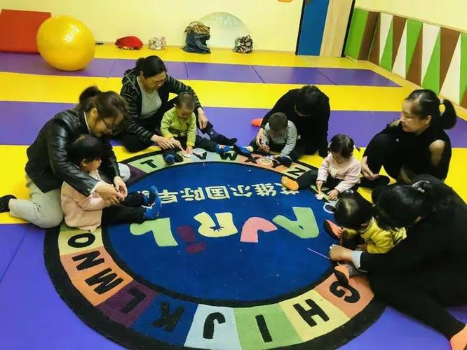 跟妈妈一起去野营游戏2攻略