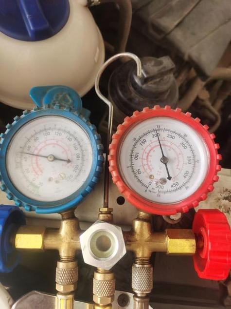 空调加氟多少个压力为正常图标