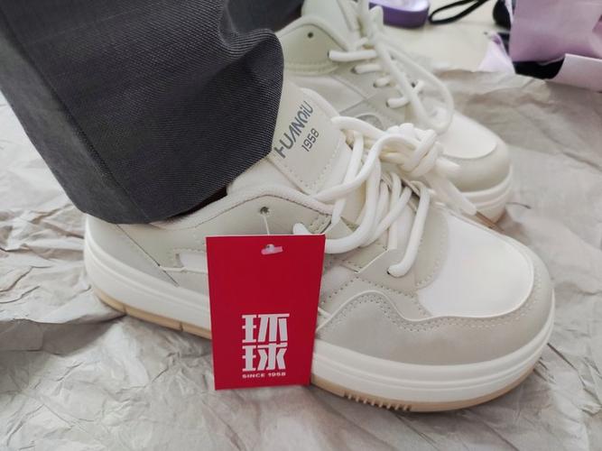 环球鞋子正品多少钱缩略图