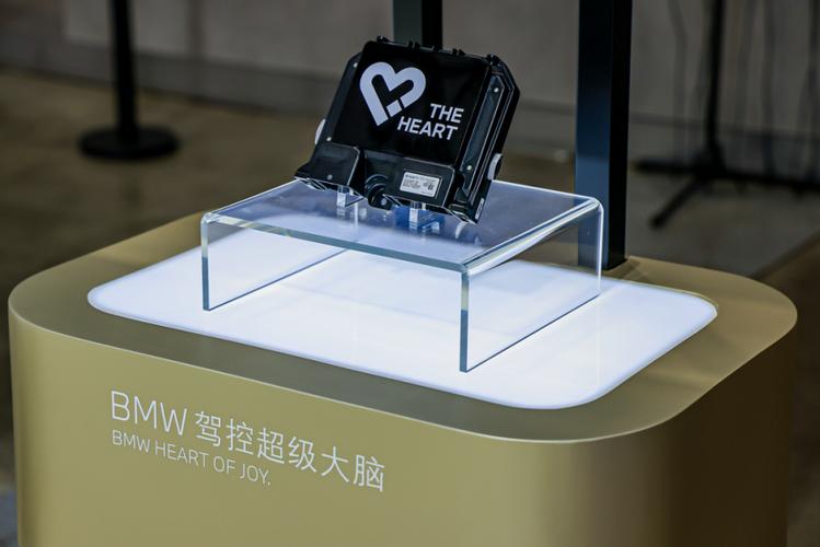 奔腾汽车中控开车的时候不能播放视图标