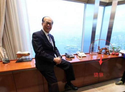 貔貅正确摆法图片