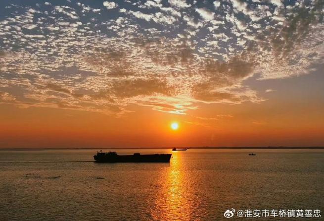 岳阳楼记波光粼粼下一句游戏截图