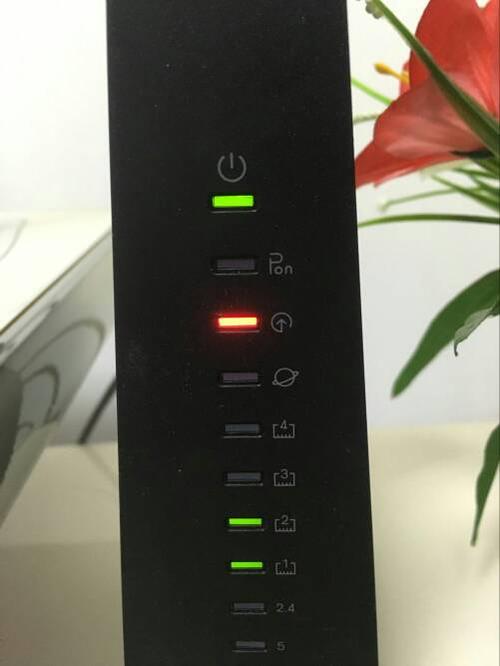 移动猫上的灯怎样亮才算正常