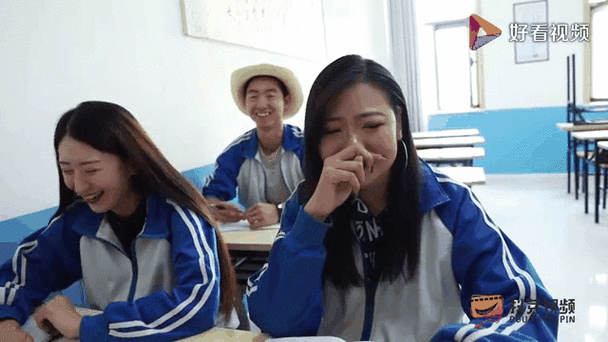 老师上课闹肚子放屁游戏截图