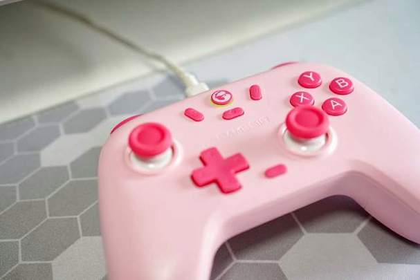 新买的Xbox手柄右扳机有声音怎么设置图标